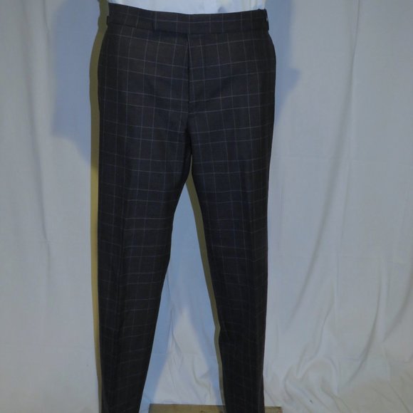 Tom Ford Fit Y O'Connor Current Gray Plaid Peak Lapel Two Button Suit 44R - Picture 13 of 16